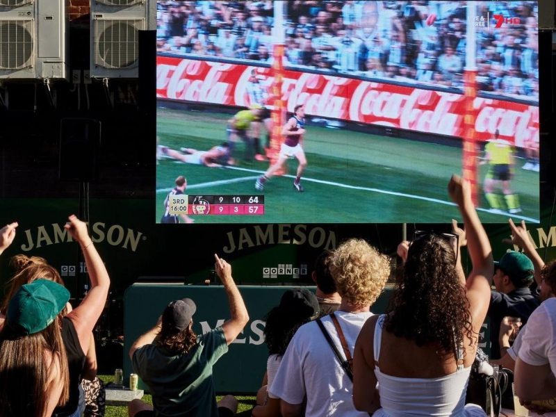 S8 Corner Hotel AFL Grand Final